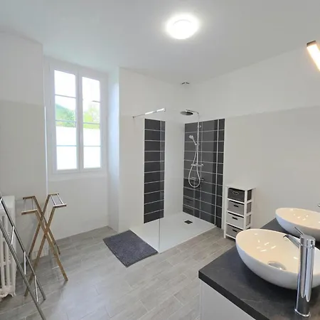 Grande Maison Avec Piscine Privée, Parking Et Animaux Acceptés - Fr-1-616-505 Casa vacanze Villamblard