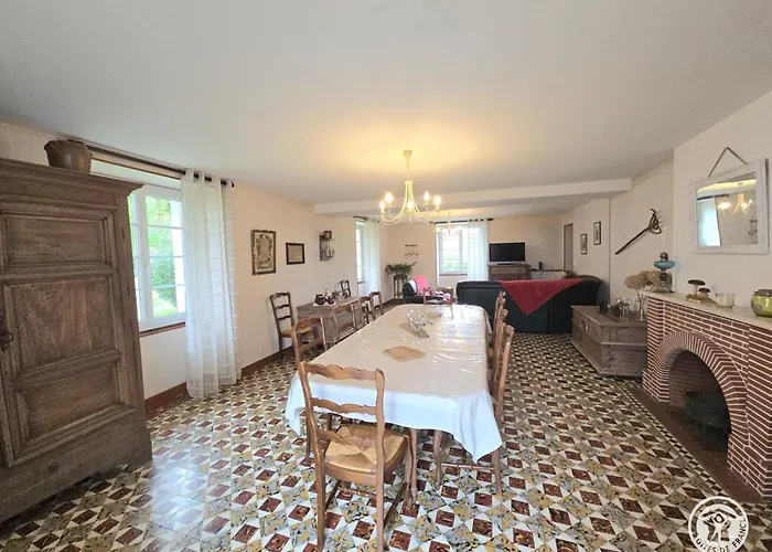 Grande Maison Avec Piscine Privee, Parking Et Animaux Acceptes - Fr-1-616-505 *